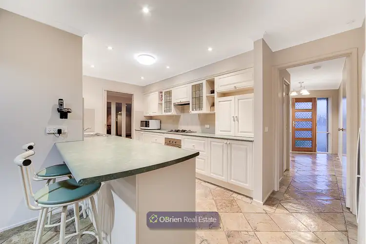 Second view of Homely house listing, 5 Glasgow Court, Endeavour Hills VIC 3802