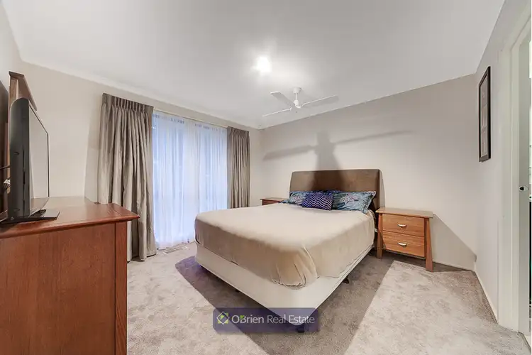 Sixth view of Homely house listing, 5 Glasgow Court, Endeavour Hills VIC 3802