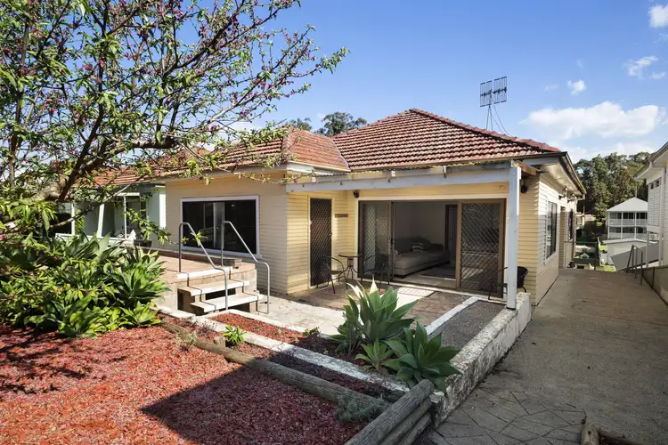 21 Highfields Parade