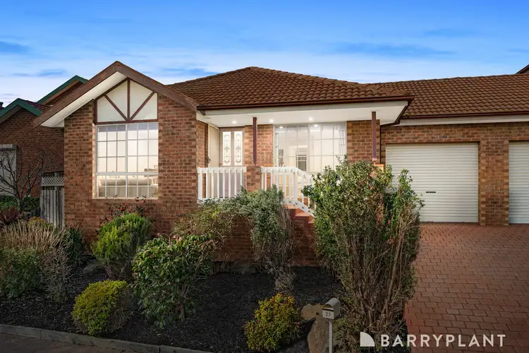 21 Manning Clark Road