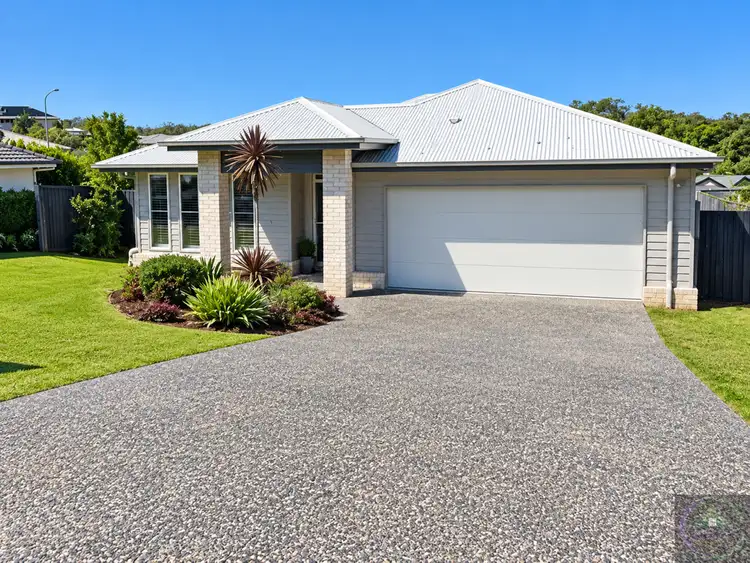 7 Columbia Close