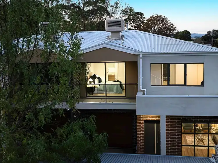3/17 Russell Street