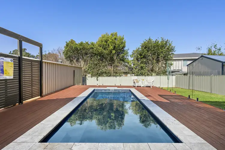 16 South Kiama Drive