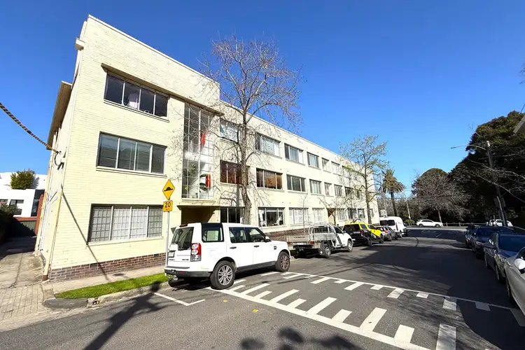 1/4 Marne Street