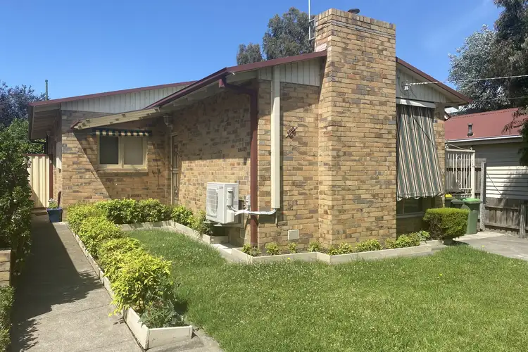 29 Townhall Avenue