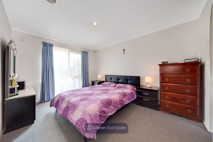 Sixth view of Homely house listing, 1 Jason Close, Berwick VIC 3806