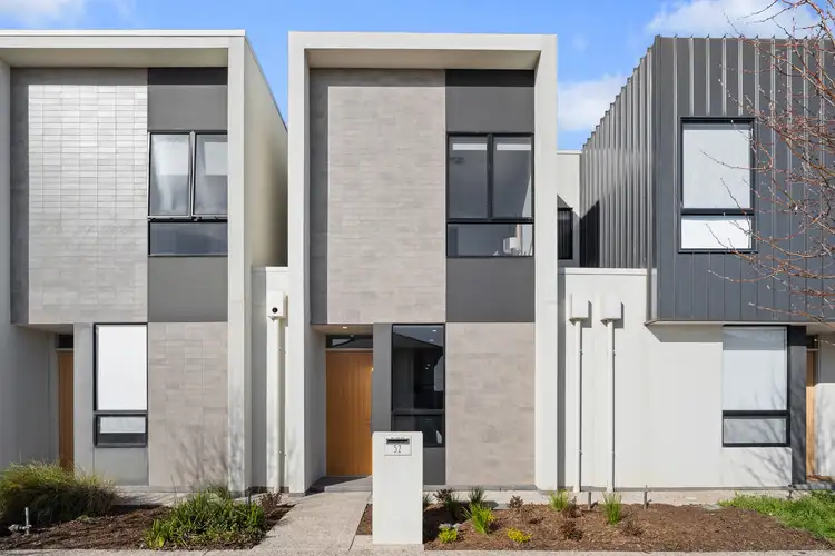 52 Buchanan Drive