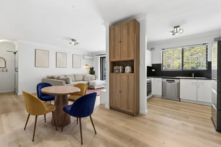 13/6-8 Curtis Street