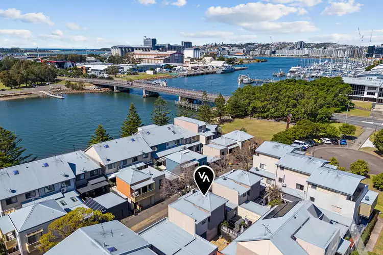 2/96 Linwood Street