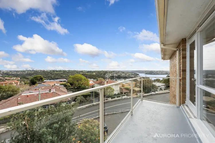 7/9 Ellalong Road