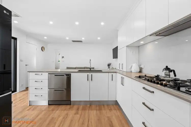 5 Sage Close