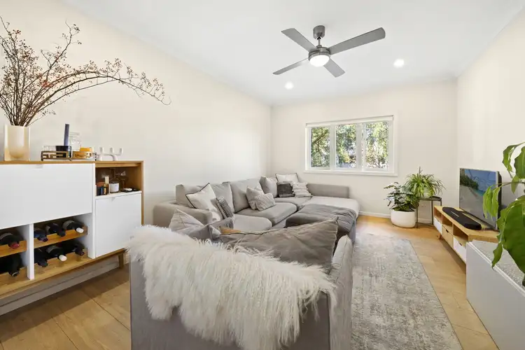 4/15 Barker Street