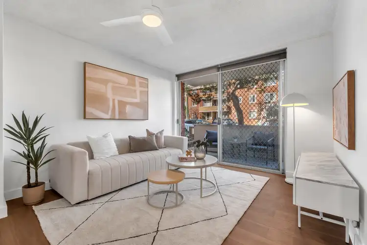 1/4 Grace Campbell Crescent