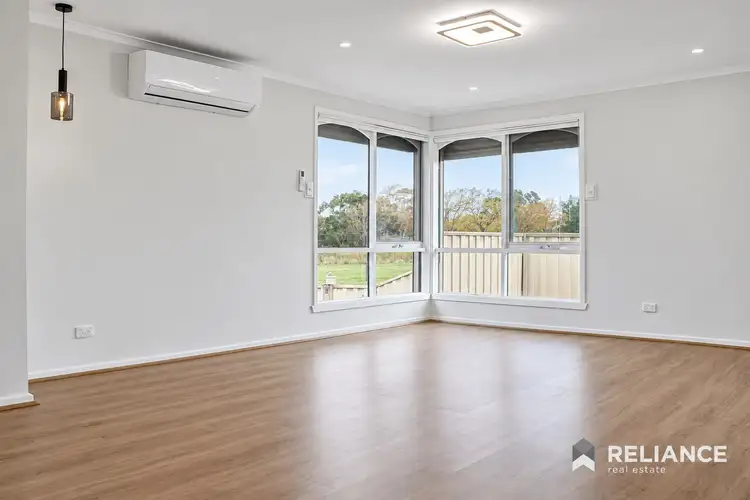 34 Feathertop Drive