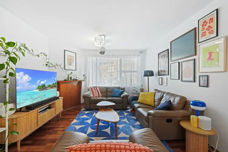5/4 Morwick Street