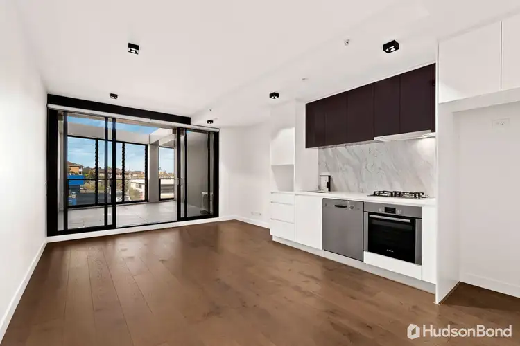 102/101 Tram Road