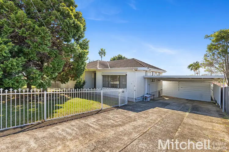 52 Old Bush Road