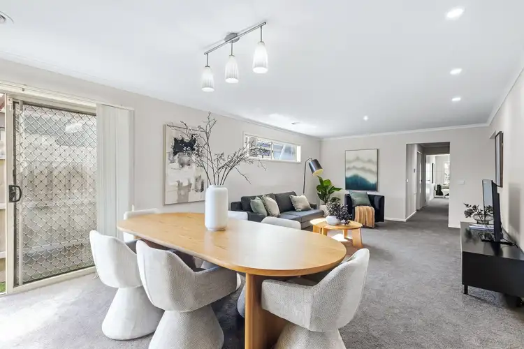 25 Leda Drive