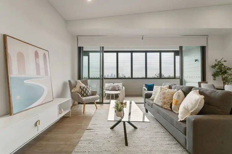 840/64 River Road