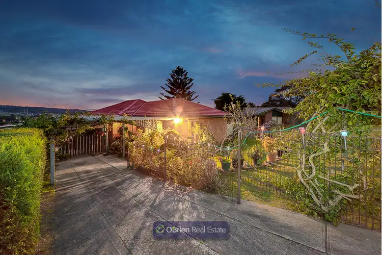 Main view of Homely house listing, 8 Heatherdew Close, Endeavour Hills VIC 3802