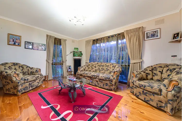 Second view of Homely house listing, 8 Heatherdew Close, Endeavour Hills VIC 3802