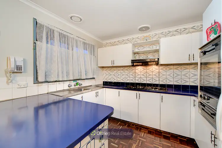 Third view of Homely house listing, 8 Heatherdew Close, Endeavour Hills VIC 3802
