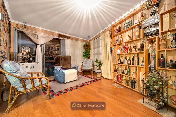 Fifth view of Homely house listing, 8 Heatherdew Close, Endeavour Hills VIC 3802