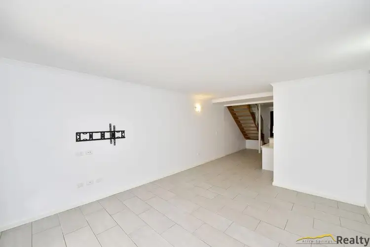 Seventh view of Homely unit listing, 8/70 Palm Circuit, Ross NT 873