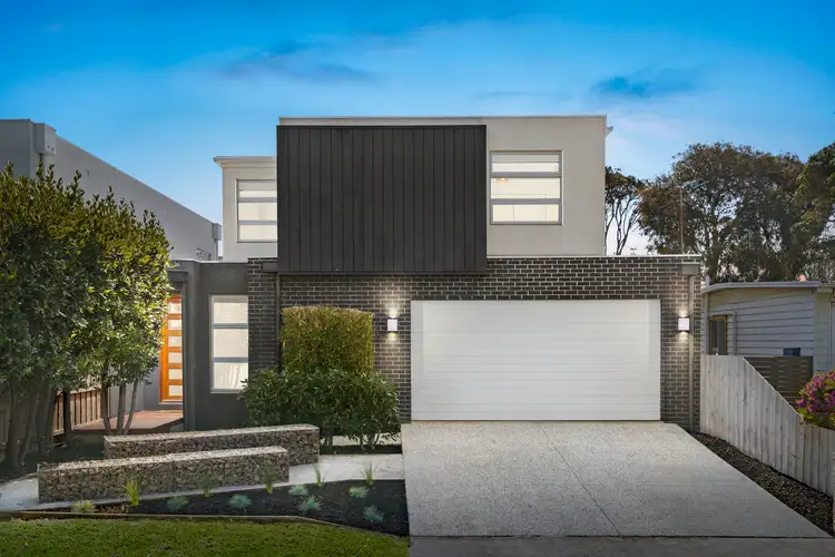 2/123 Dromana Parade, Safety Beach VIC 3936