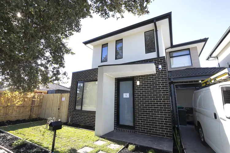 82C Chambers Road