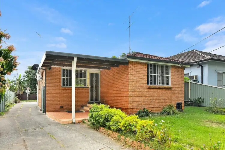 15 Beaconfield Street