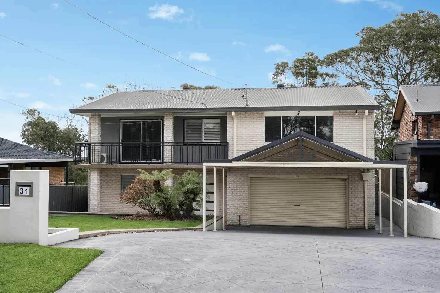 Sold House 31 Holmlea Place, Engadine NSW 2233 - Oct 17, 2026