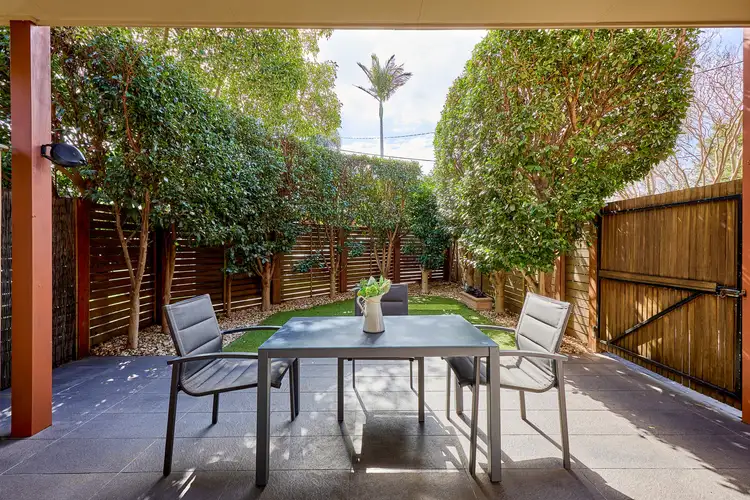 1/7 Arkle Street