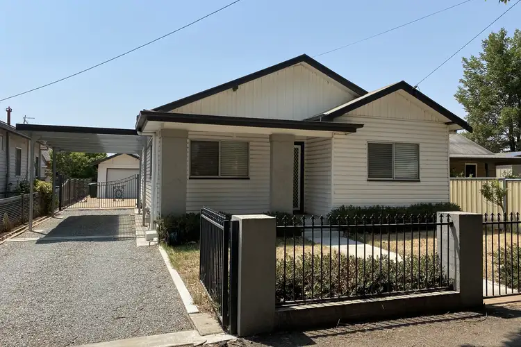 194 McLachlan Street