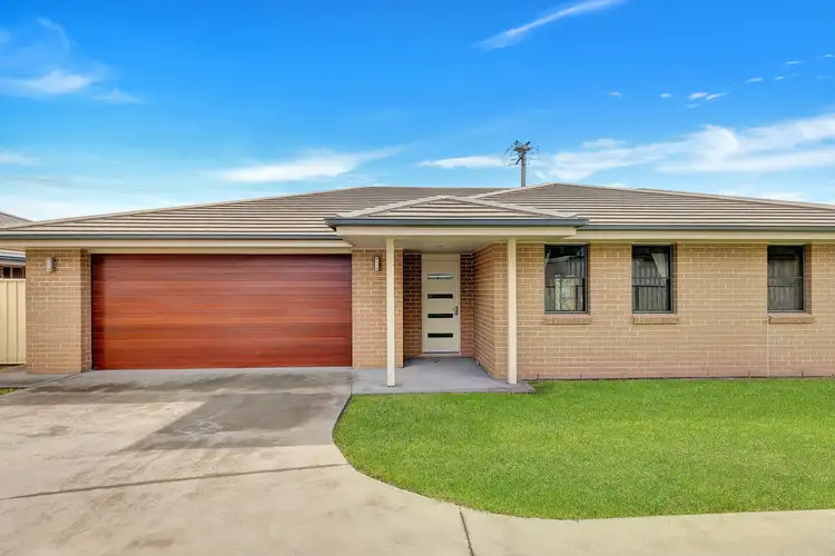 7B Henry Bayly Drive
