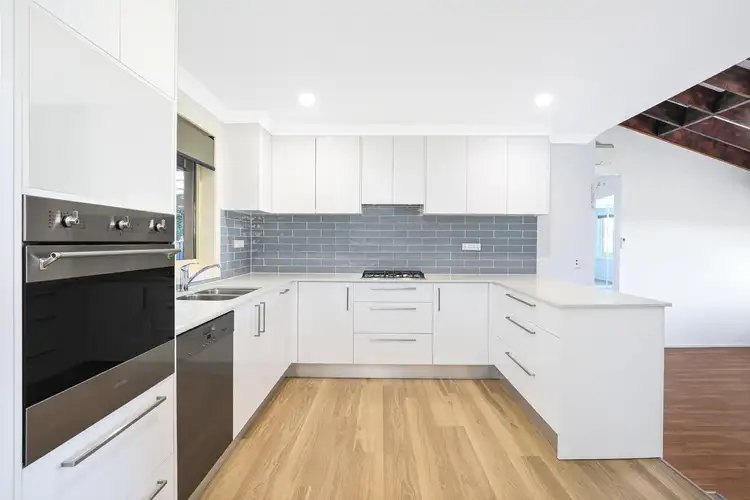 Second view of Homely villa listing, 2/212 Princes Highway, Figtree NSW 2525