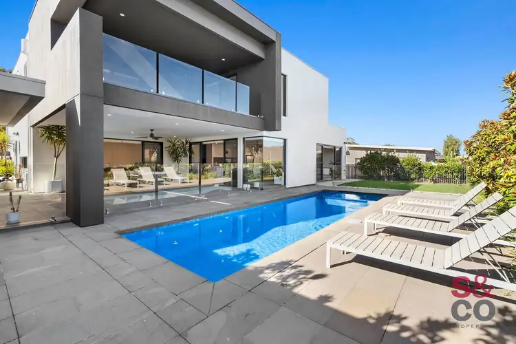 10 Retz Crescent, Forde ACT 2914