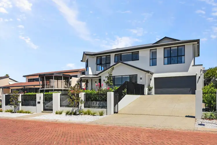 4 Tennyson Heights Court