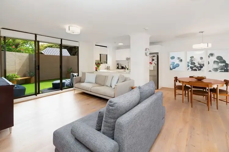 1005/73 Victoria Street