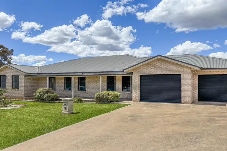 1A Kellett Drive