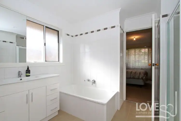 Fourth view of Homely house listing, 35 McLaughlin Crescent, Mill Park VIC 3082