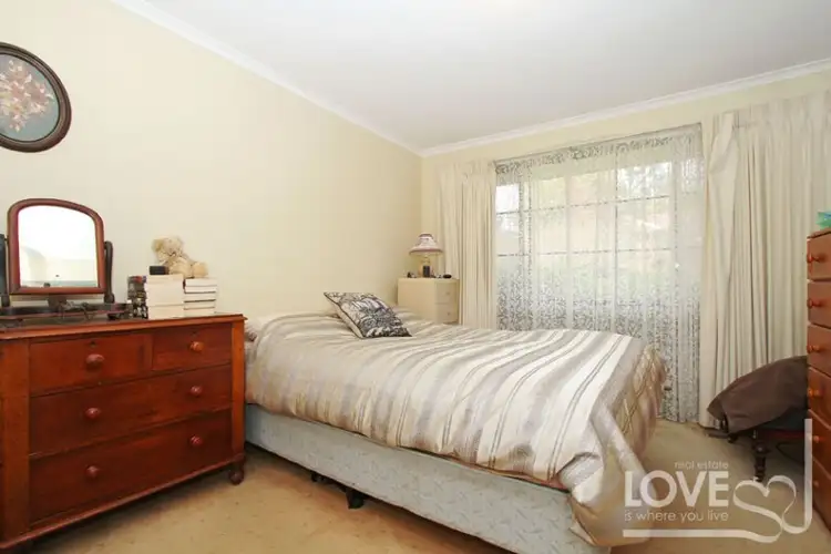 Fifth view of Homely house listing, 35 McLaughlin Crescent, Mill Park VIC 3082