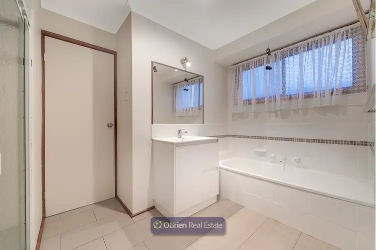 Sixth view of Homely house listing, 32 Clifton Way, Endeavour Hills VIC 3802