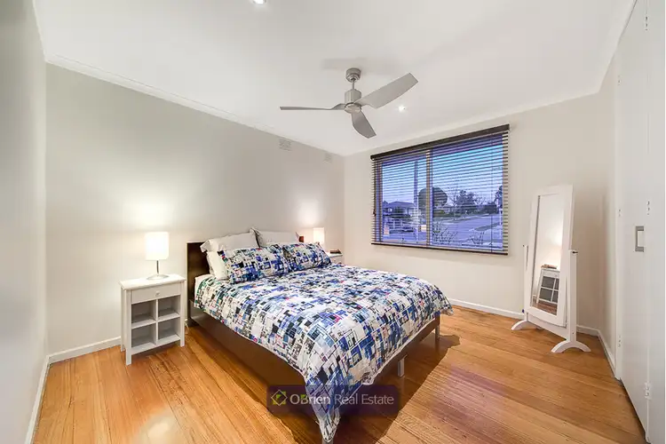 Fourth view of Homely house listing, 4 Aquila Crescent, Endeavour Hills VIC 3802