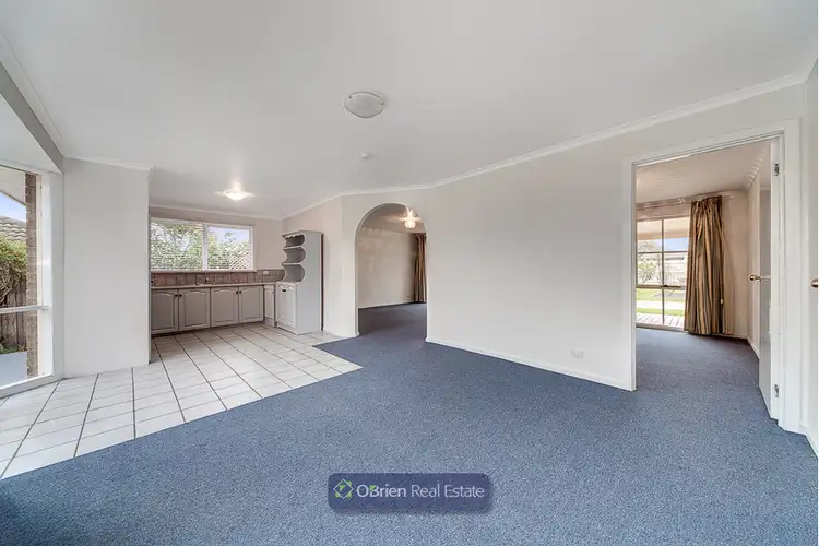 Fifth view of Homely house listing, 10 Isaac Smith Crescent, Cranbourne VIC 3977