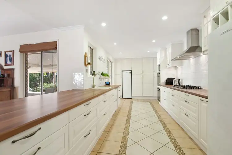 22 Parakeet Court, Warner QLD 4500