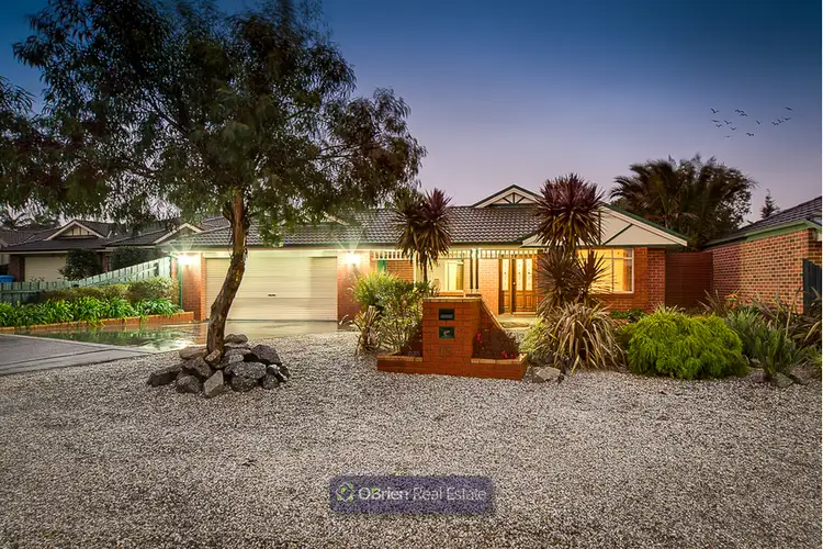 15 Slessor Avenue, Lynbrook VIC 3975