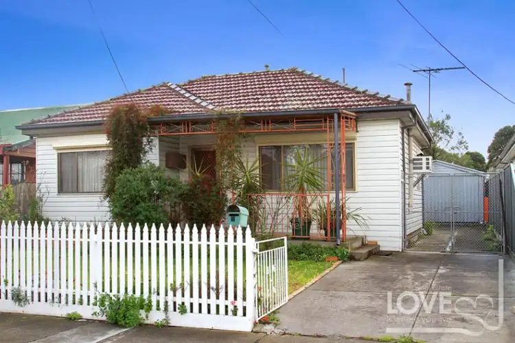 6 Gill Street, Reservoir VIC 3073
