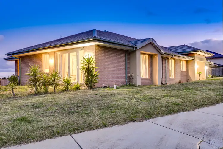 99 Drysdale Avenue, Narre Warren North VIC 3804