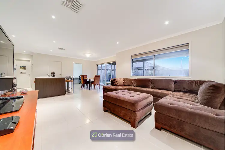 Second view of Homely house listing, 172 Mountainview Boulevard, Cranbourne North VIC 3977